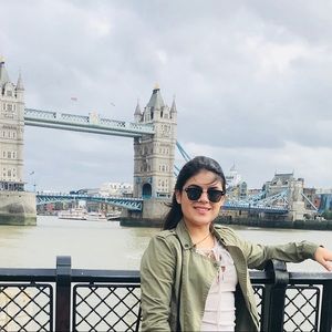 Meet your Posher, Ashley